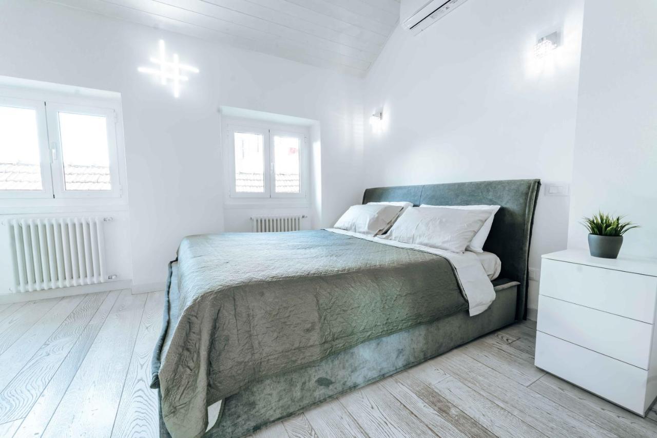 Loft Cavour - Teatro Ariston Apartment *